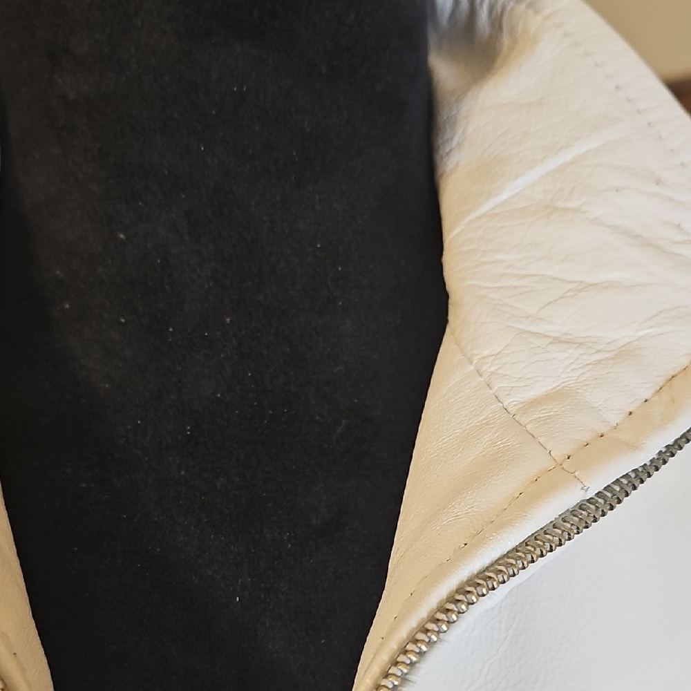 Women's White Italian Leather Jacket - Picture 13 of 17